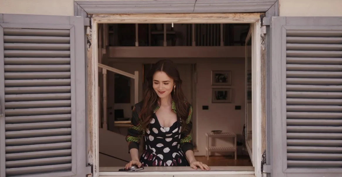 Сериал Эмили в Париже 4 сезон 10 серия смотреть онлайн