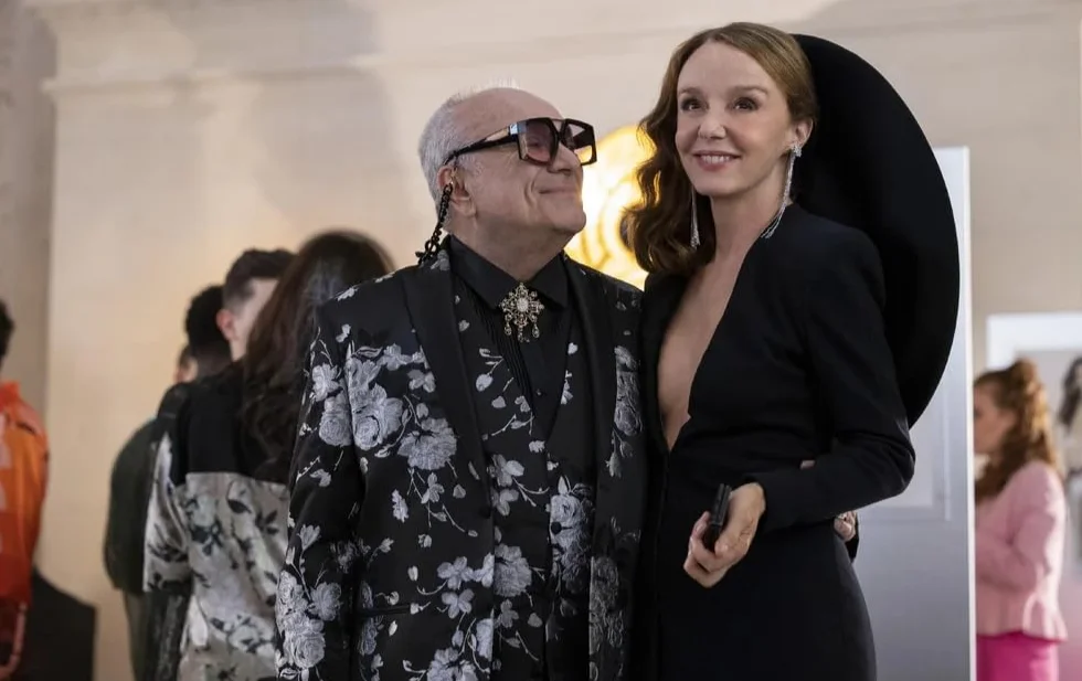 Сериал Эмили в Париже 3 сезон 2 серия смотреть онлайн